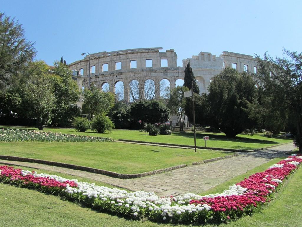 Gorgeous Apartment In Pula With House Sea View Cameră foto